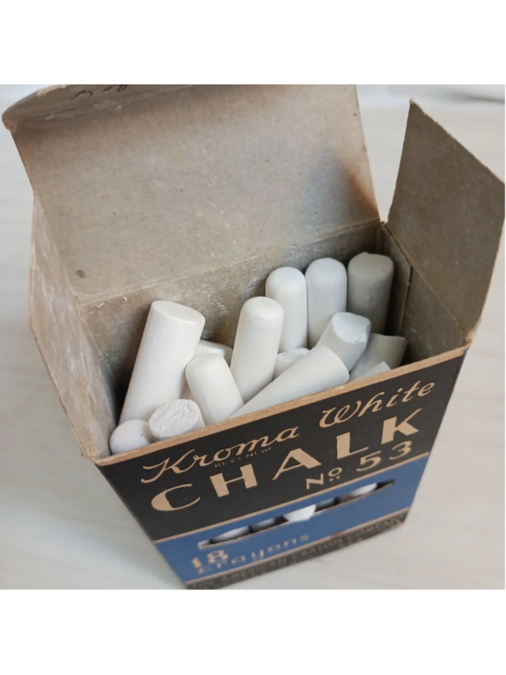 Vintage Kroma White No. 53 Chalk Box With Chalk 50s 60s Primitive Schoolhouse